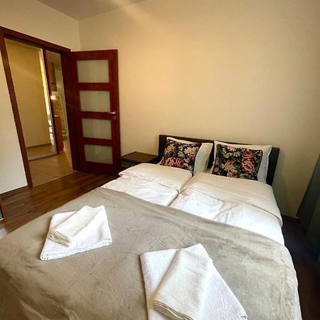 Apartamenty Na Ogrodowa วอร์ซอ ภายนอก รูปภาพ