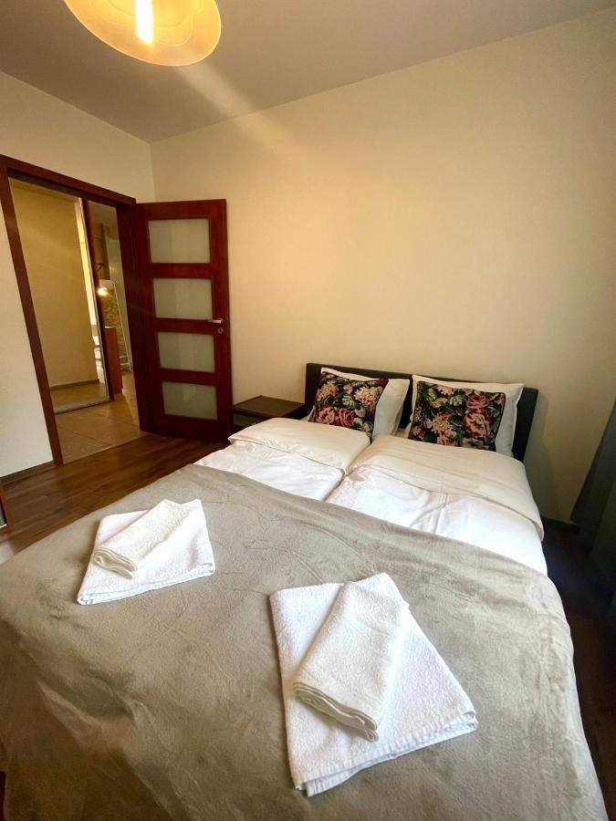 Apartamenty Na Ogrodowa วอร์ซอ ภายนอก รูปภาพ